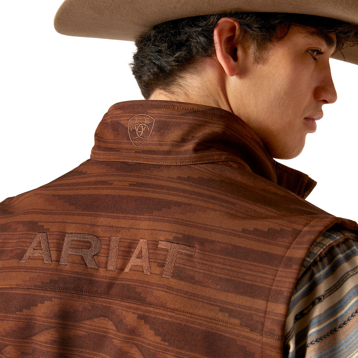 Ariat Men's Logo 2.0 Chimayo Vest in brown pattern - Detail