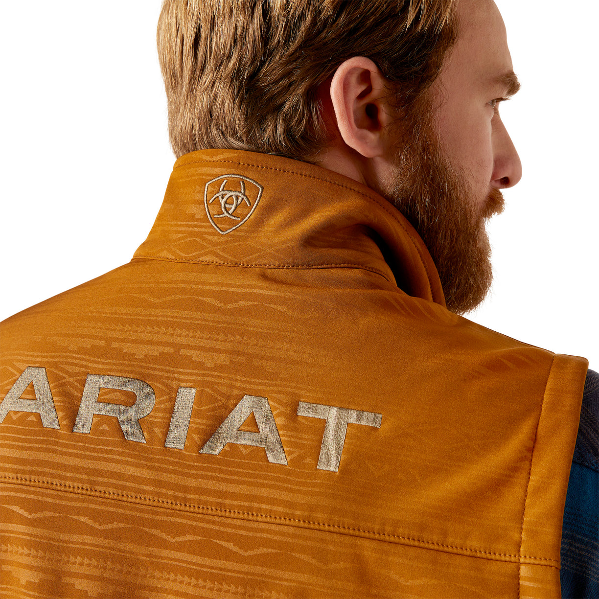 Ariat Men's Logo 2.0 Softshell Vest in brown - Detail