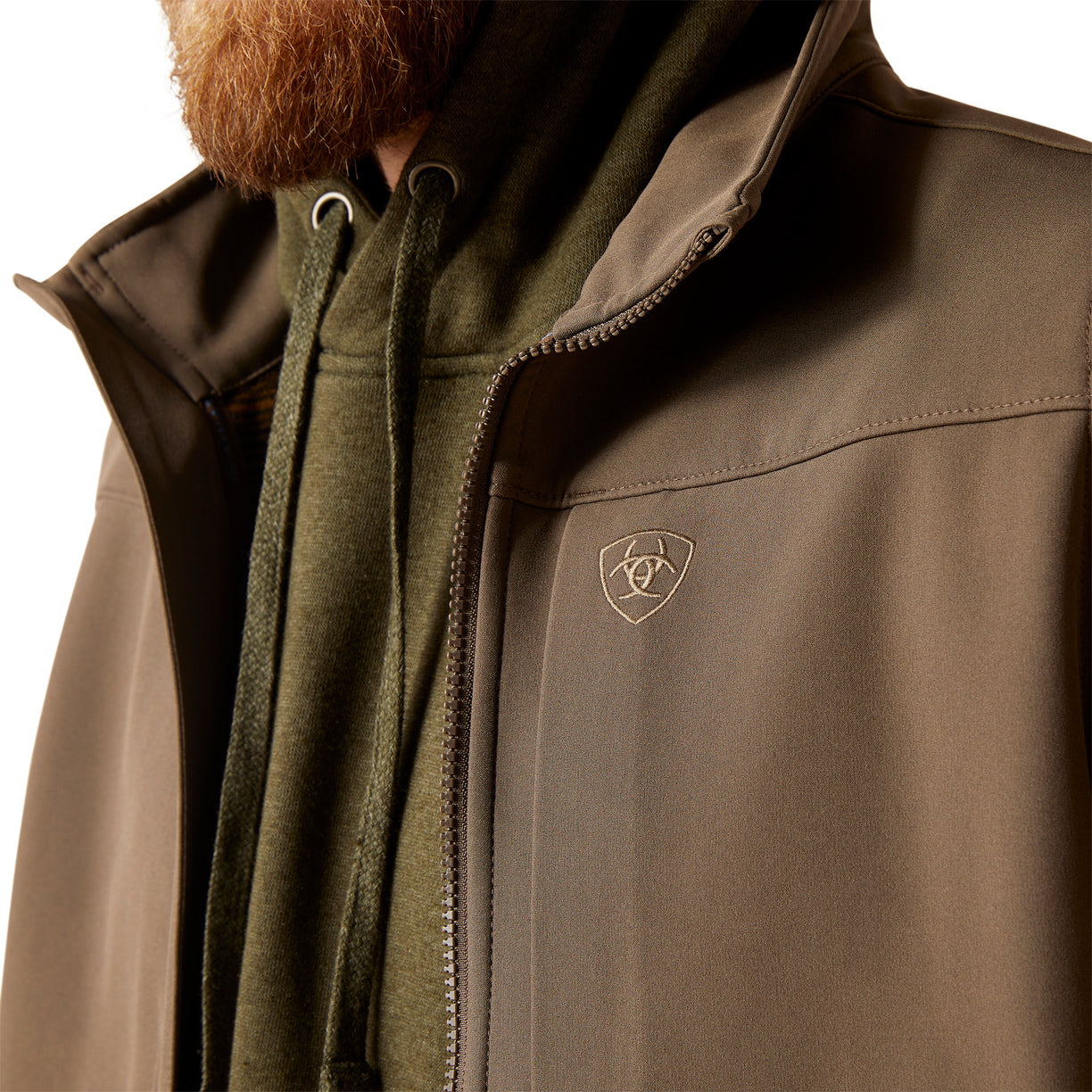 Ariat Men's Logo 2.0 Softshell Vest in brown - Detail