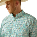 Ariat Men's Jerome Classic Fit Shirt in light blue pattern - Detail