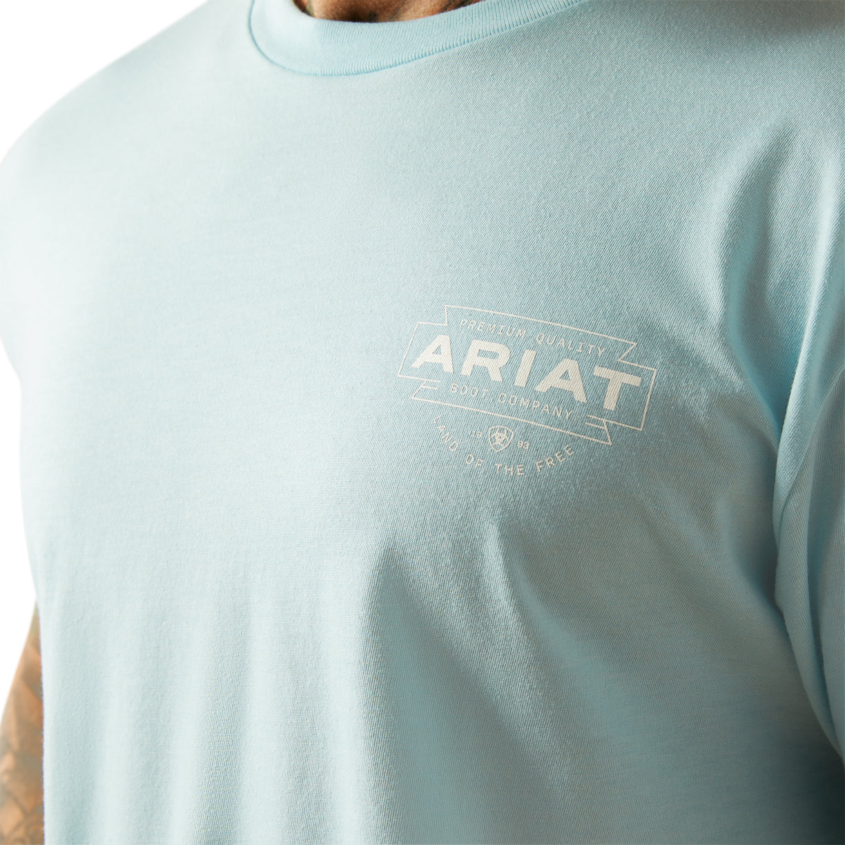 Ariat Men's Southwest Simple T-Shirt in Sky Blue Heather Colour Detail