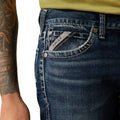 M8 Modern Matthew Slim Jeans
