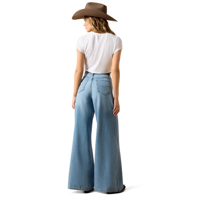 Ultra High Rise Calamity Comfort Wide Leg Jeans